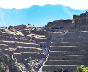 Ollantaytambo tours offers archaeological and culture experiencies in the Sacred Valley of The Incas