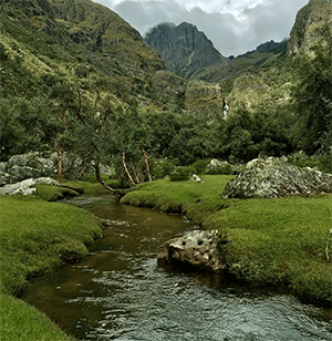 Choose the Lares Trek for natural landscapes and a great adventure with family and friends
