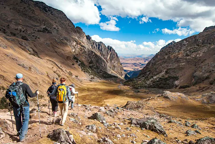 Start of the classic Inca trail km 82