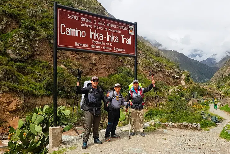 Start of the classic Inca trail km 82